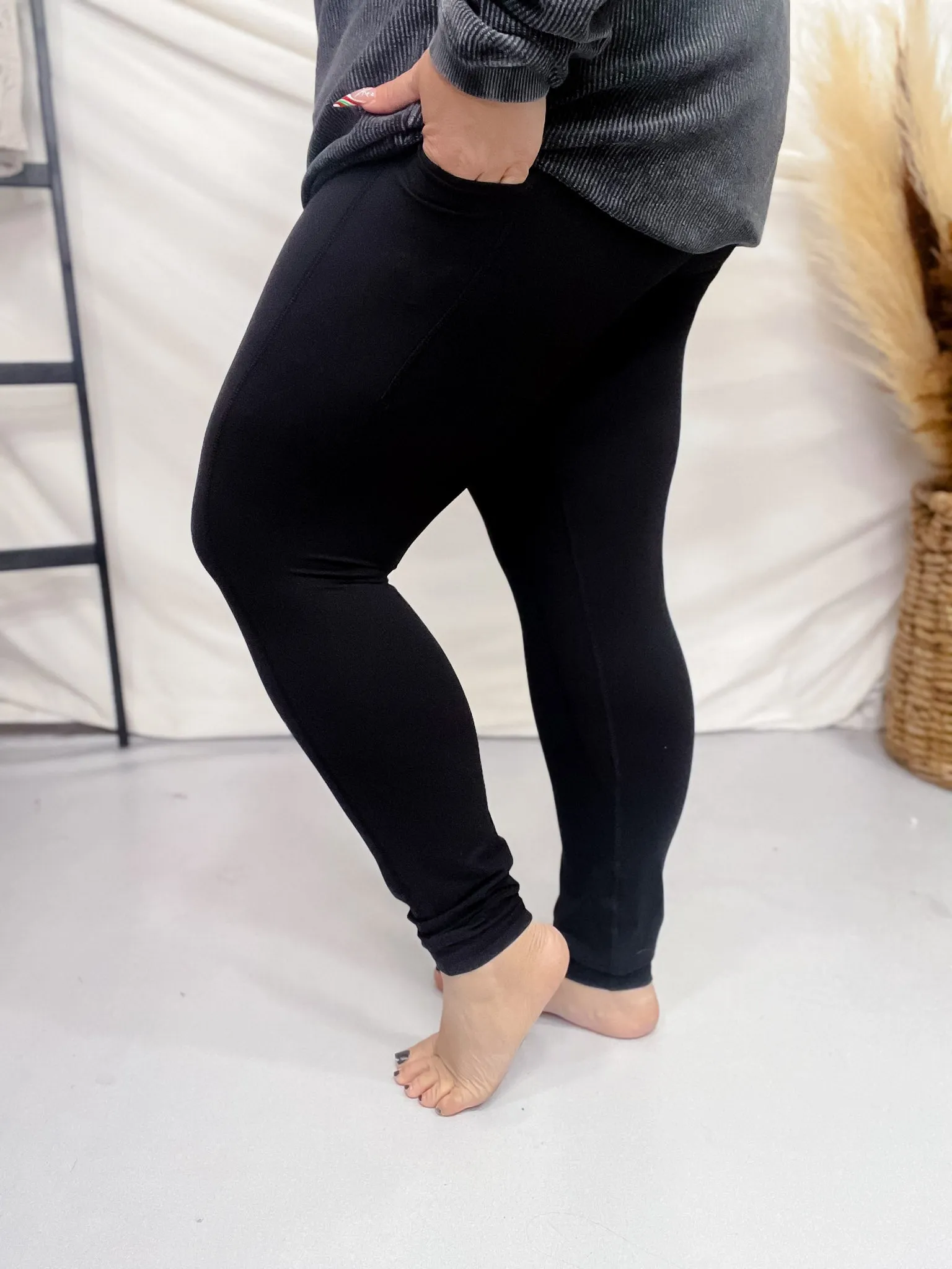Black Butter Soft Leggings with Pockets
