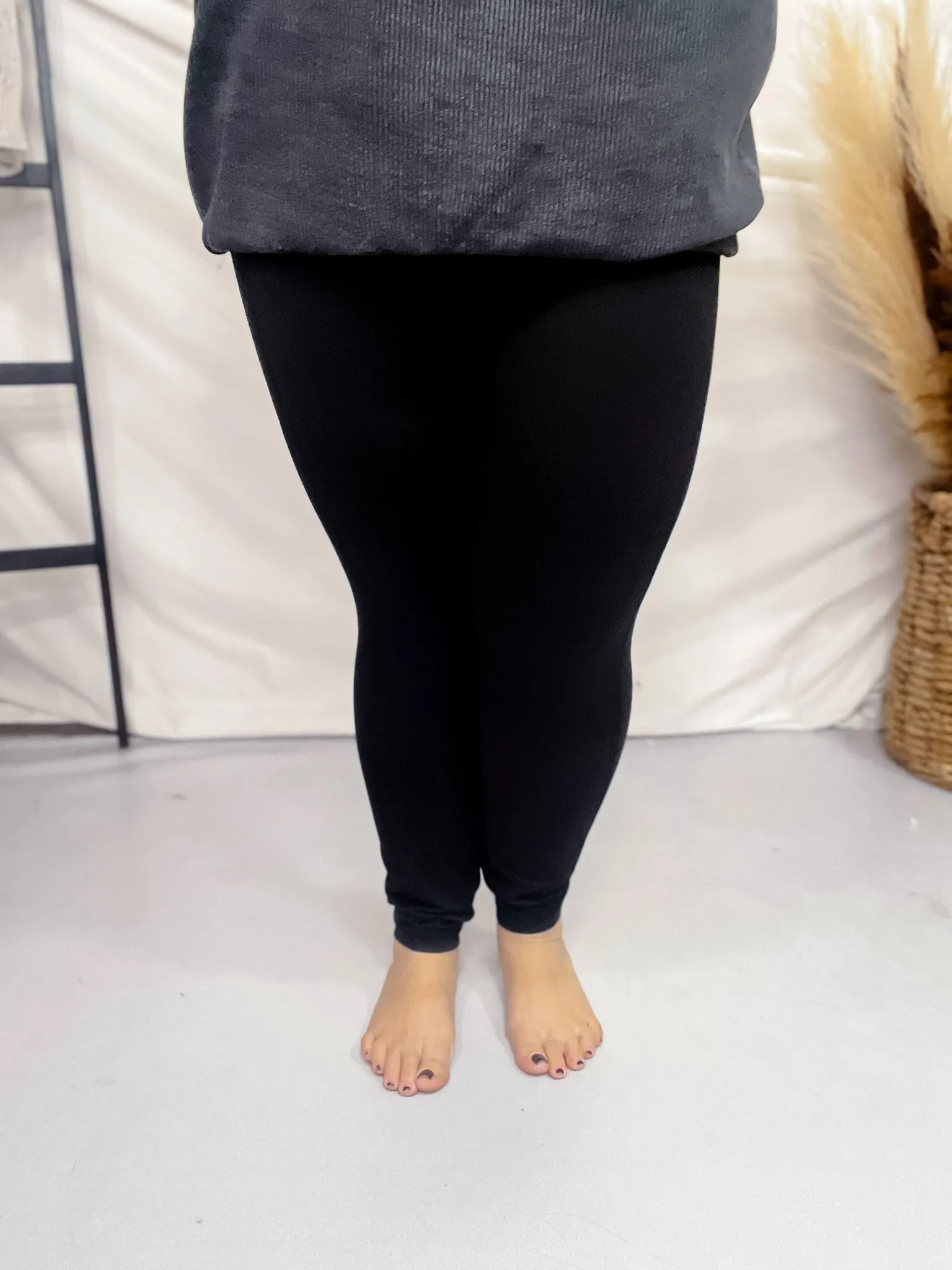 Black Butter Soft Leggings with Pockets