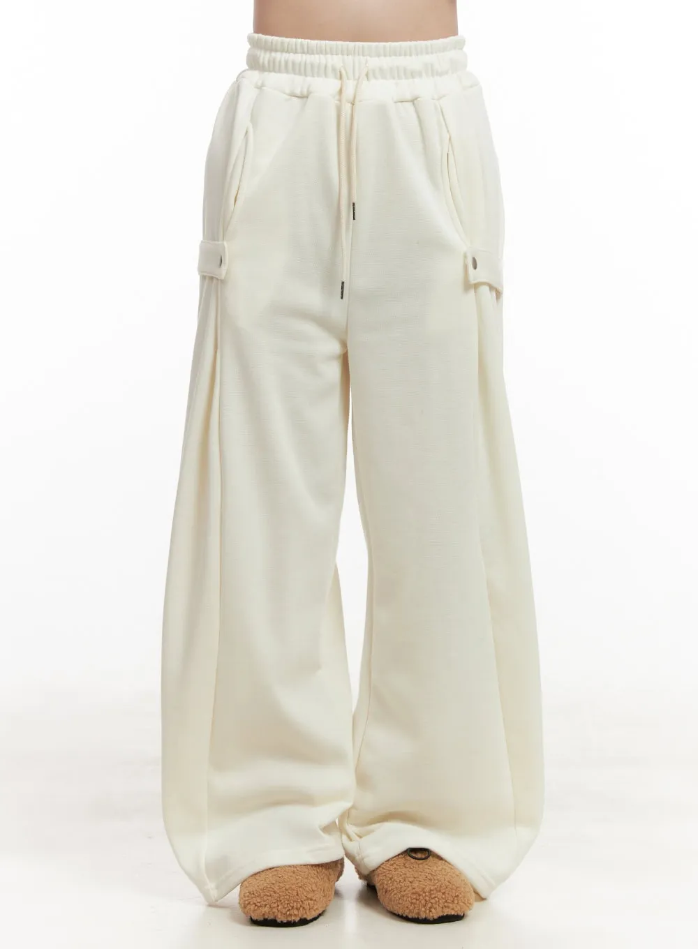 Cozy Pintuck Buttoned Wide-Leg Sweatpants IJ510
