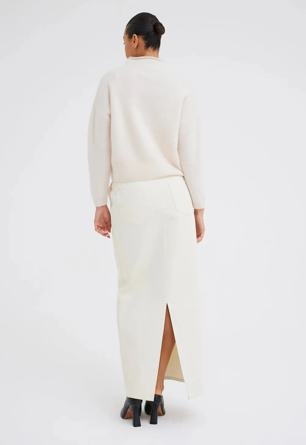Maximus Sweater | Ice Cream
