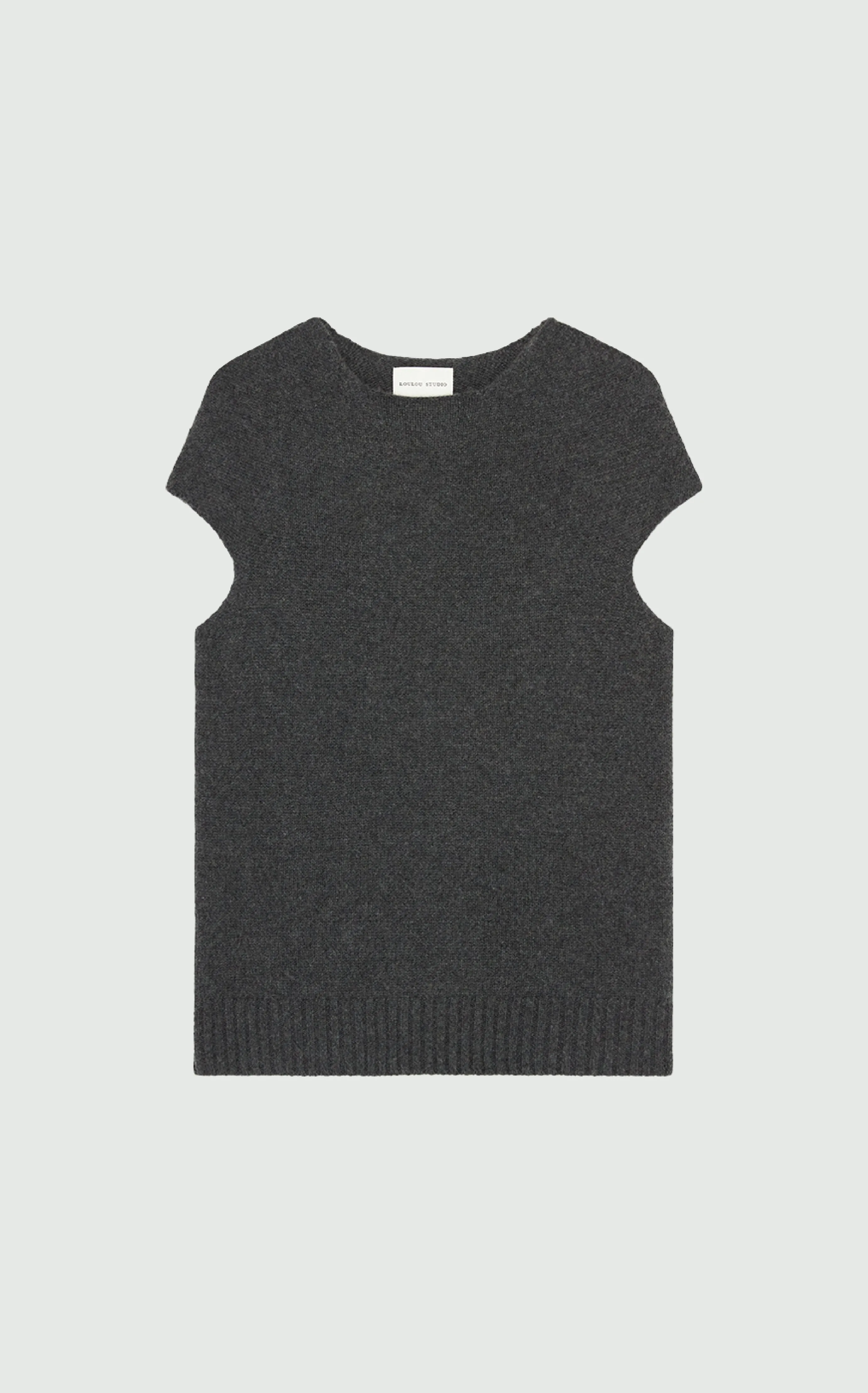 NEREUS Sleeveless Sweater
