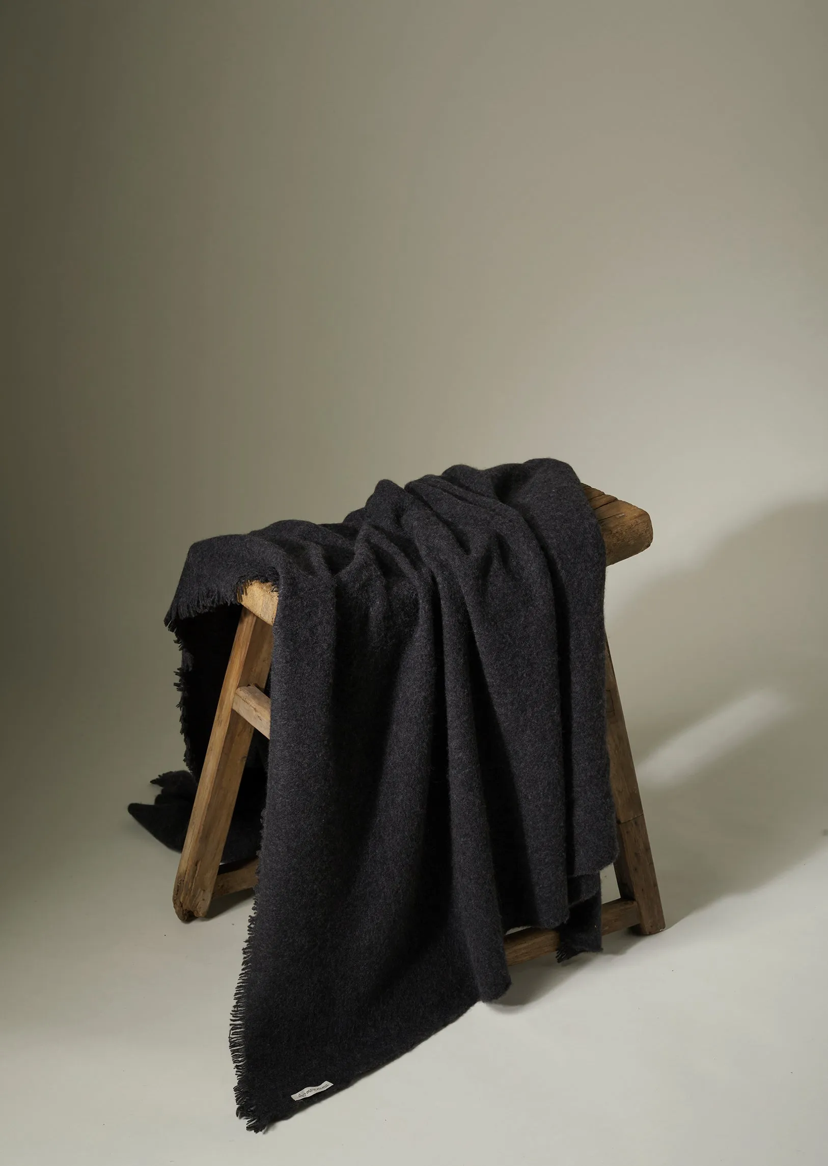 Soft Felted Cashmere Blanket ( BABY CASHMERE ) Charcoal